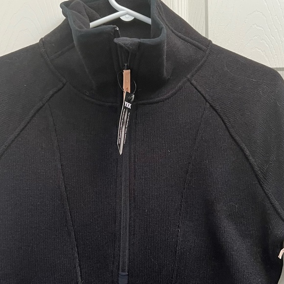 Indygena Hiti Sweater, black, size x-small- NWT - Picture 5 of 7